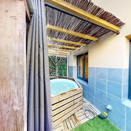 Studio Avec Jacuzzi Coty
